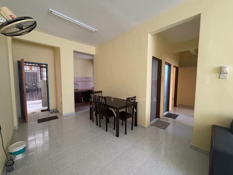 Flat for Sale at Rumah Pangsa Jasmine - Celine Chai - Dining Room - PropertyGuru.com.my
