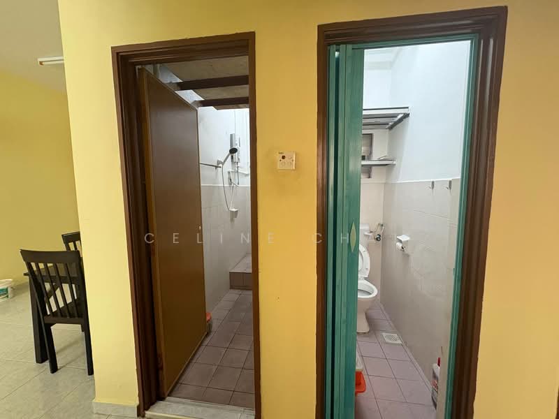 Flat for Sale at Rumah Pangsa Jasmine - Celine Chai - Bathroom - PropertyGuru.com.my