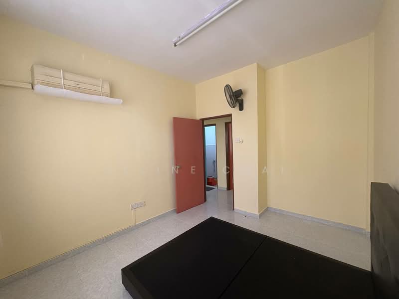 Flat for Sale at Rumah Pangsa Jasmine - Celine Chai - Bedroom - PropertyGuru.com.my
