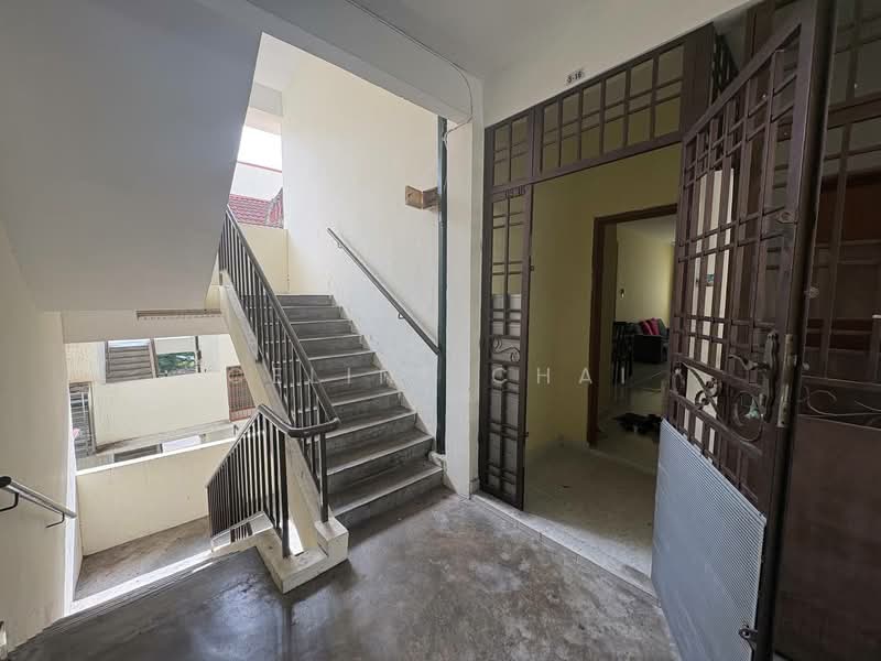 Flat for Sale at Rumah Pangsa Jasmine - Celine Chai - Corridor - PropertyGuru.com.my