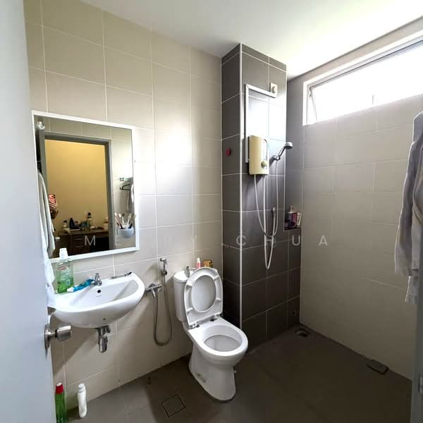 Rumah Teres 2 Tingkat untuk Disewa di Iskandar Puteri (Nusajaya) (Johor) - Merry Chua - Bathroom - PropertyGuru.com.my