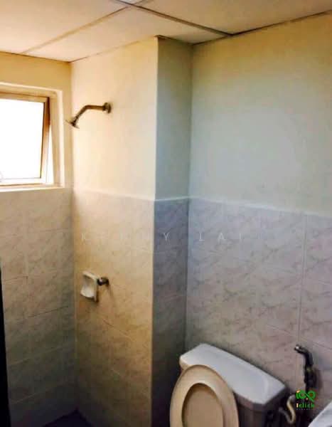 Kondominium untuk Dijual di Ketumbar Heights - Kenny Lai - Bathroom - PropertyGuru.com.my