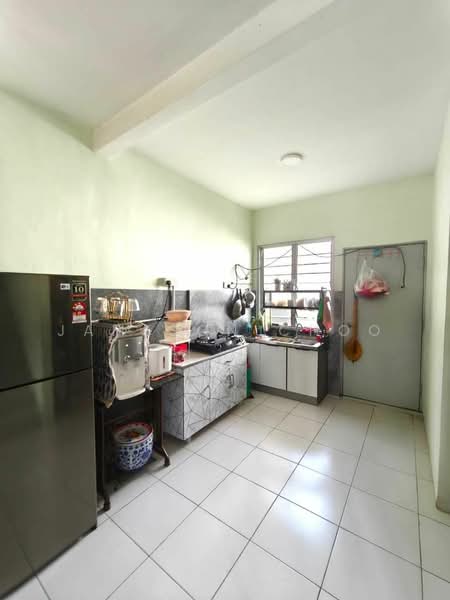 2-storey Terraced House for Sale in Taman Nusantara (Iskandar Puteri (Nusajaya)) - Jameson Choo - Kitchen - PropertyGuru.com.my