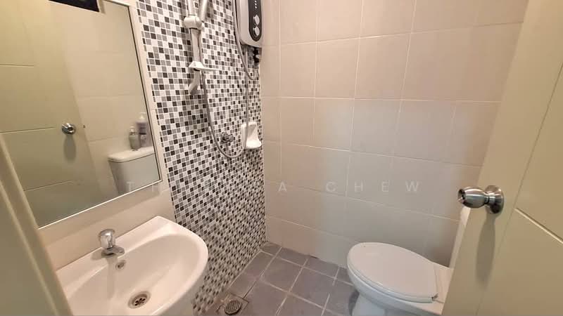 Apartment for Sale at The Meadow Park - Theresa Chew - Bathroom - PropertyGuru.com.my
