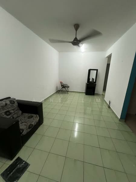 Rumah Flat untuk Disewa di Seroja - Agnes Lim - Living Room - PropertyGuru.com.my