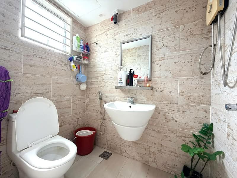 Pangsapuri untuk Disewa di Subang Perdana Goodyear Court 10 - Ashraf Azwan - Bathroom - PropertyGuru.com.my