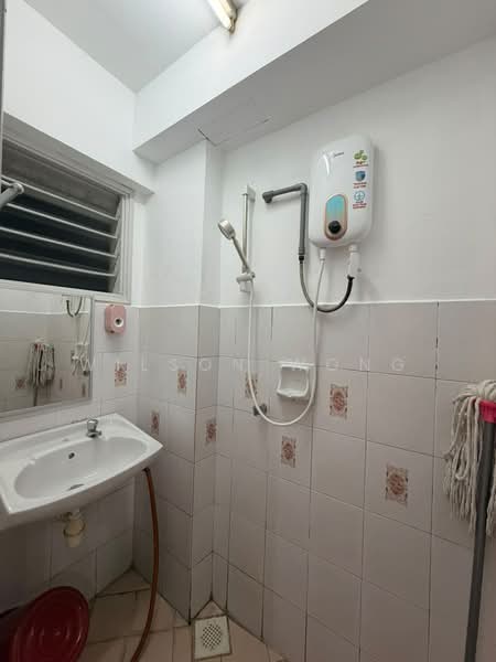 Apartment for Rent at Aman Puri Apartment - Wilson Wong - Bathroom - PropertyGuru.com.my