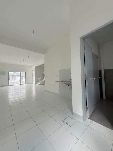 Rumah Teres untuk Dijual di Pasir Gudang (Johor) - Cendy Chau - Living Room - PropertyGuru.com.my