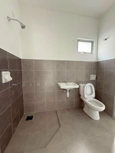 Rumah Teres untuk Dijual di Pasir Gudang (Johor) - Cendy Chau - Bathroom - PropertyGuru.com.my