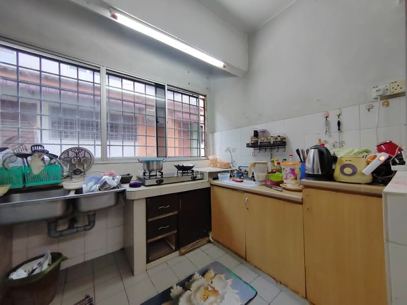 Rumah Teres untuk Dijual di Bandar Country Homes (Rawang) - Yean Ma - Kitchen - PropertyGuru.com.my