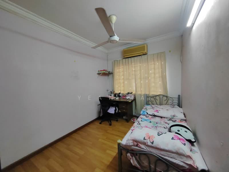 Rumah Teres untuk Dijual di Bandar Country Homes (Rawang) - Yean Ma - Bedroom - PropertyGuru.com.my