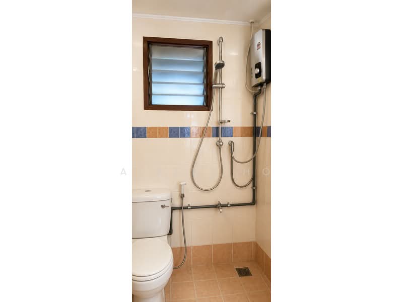 Pangsapuri untuk Dijual di Vista Angkasa - Albert Ho - Bathroom - PropertyGuru.com.my