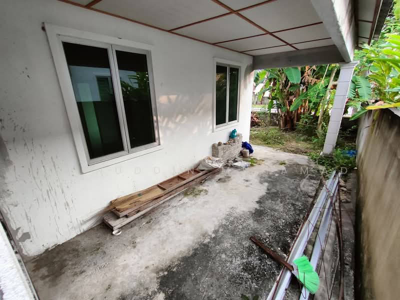 Semi-Detached House for Sale in Teluk Intan (Perak) - Muinuddin Muhamad - Exterior - PropertyGuru.com.my