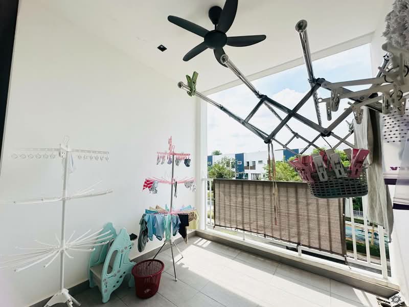 Townhouse for Sale in Sepang (Selangor) - Halim Mazlan - Balcony - PropertyGuru.com.my