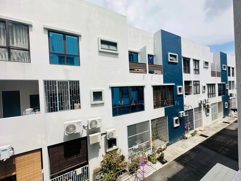 Townhouse for Sale in Sepang (Selangor) - Halim Mazlan - Exterior - PropertyGuru.com.my