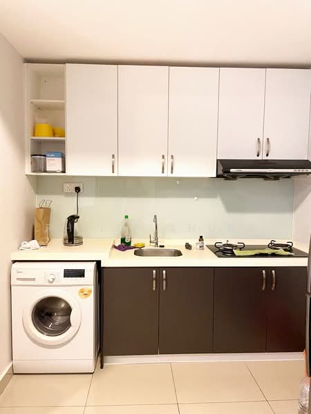 Servis Apartment untuk Disewa di Univ 360 Place - Philip Chung - Kitchen - PropertyGuru.com.my