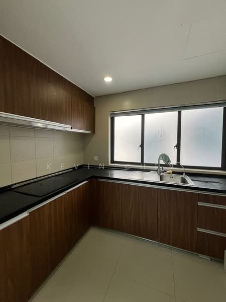 Servis Apartment untuk Dijual di Aragreens - Kevin Chen - Kitchen - PropertyGuru.com.my