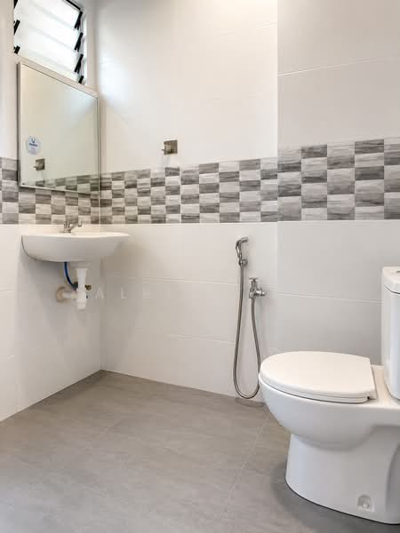 Kondominium untuk Dijual di Kelana Puteri - Albert Ho - Bathroom - PropertyGuru.com.my