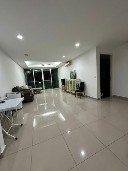 Kondominium untuk Dijual di USJ One Avenue Condo - Veron Leong - Living Room - PropertyGuru.com.my