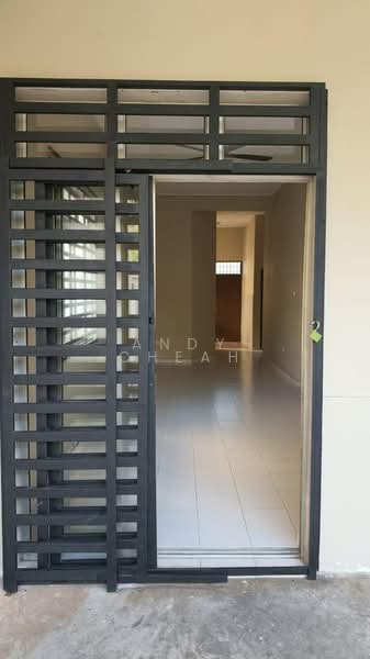 Rumah Teres 1 Tingkat untuk Dijual di Masai (Johor) - Andy Cheah - Entrance - PropertyGuru.com.my