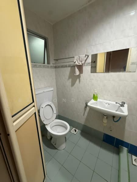 Kondominium untuk Disewa di Pelangi Damansara - Raymond Siew - Bathroom - PropertyGuru.com.my