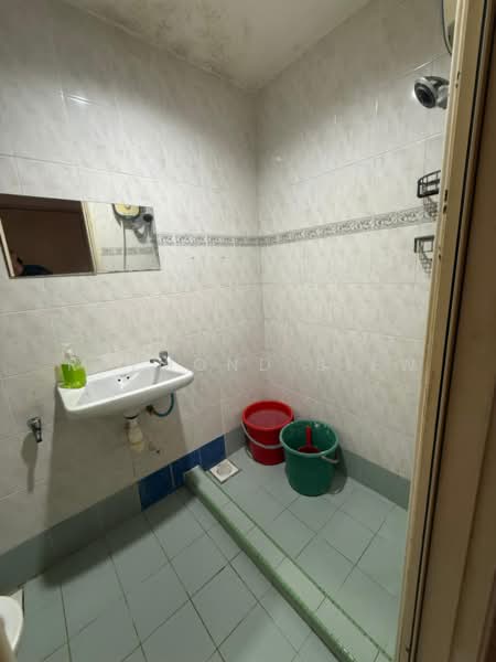 Kondominium untuk Disewa di Pelangi Damansara - Raymond Siew - Bathroom - PropertyGuru.com.my