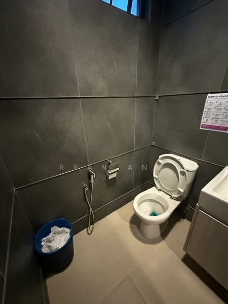 Pejabat untuk Dijual di Bangsar Utama (Bangsar) - Ryan Ang - Bathroom - PropertyGuru.com.my