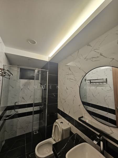 Condominium for Rent at QuayWest Residence - Vincent Tan - Bathroom - PropertyGuru.com.my