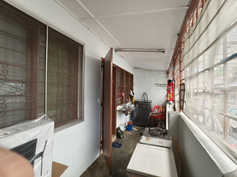 Rumah Teres untuk Dijual di Taman Kajang Utama (Kajang) - KK Sah - Balcony - PropertyGuru.com.my