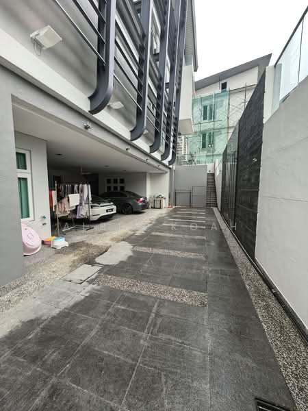 Bungalow House for Sale in Country Heights Damansara (Kuala Lumpur) - Albby Koah - PropertyGuru.com.my
