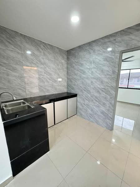 Flat for Sale at Taman Cendana - Caryn Ter - Kitchen - PropertyGuru.com.my