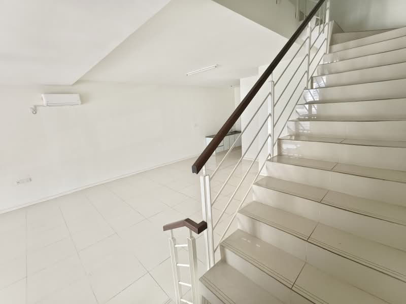 3-storey Terraced House for Sale in Taman Villa Perdana (Kajang) - KK Sah - Interior - PropertyGuru.com.my