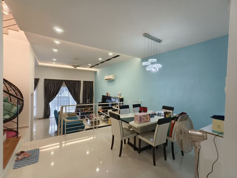 Rumah Teres 2 Tingkat untuk Dijual di Kajang (Selangor) - KK Sah - Living Room - PropertyGuru.com.my