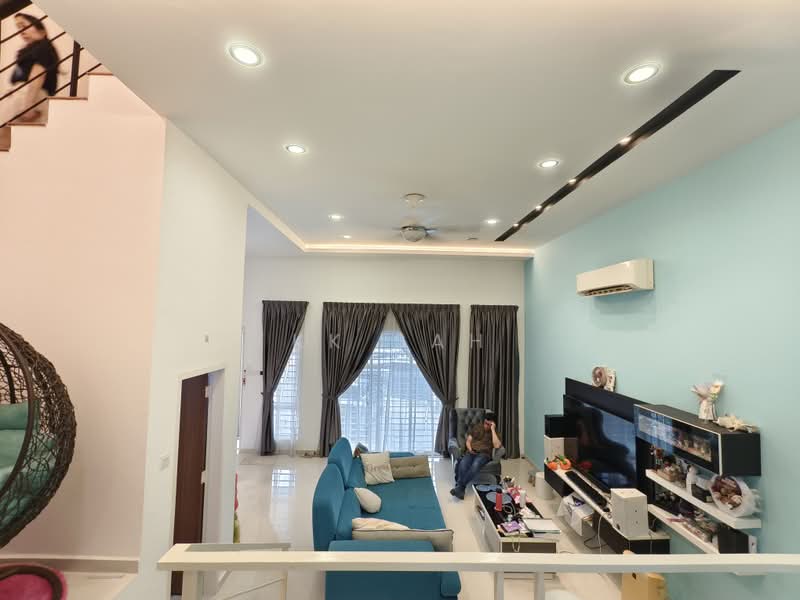 Rumah Teres 2 Tingkat untuk Dijual di Kajang (Selangor) - KK Sah - Living Room - PropertyGuru.com.my