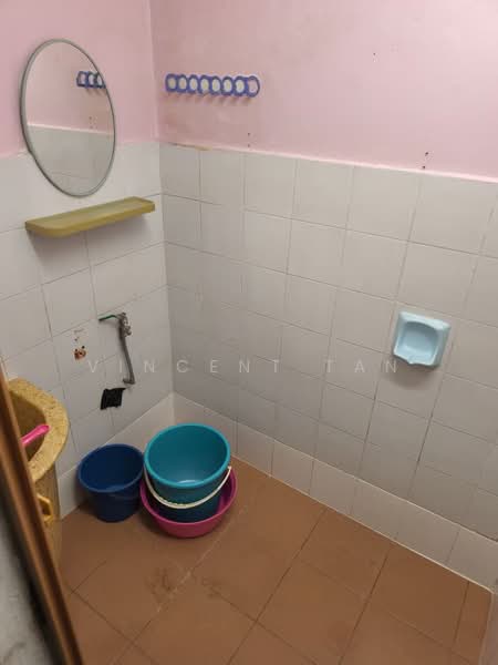 Apartment for Sale at Krystal Heights - Vincent Tan - Bathroom - PropertyGuru.com.my