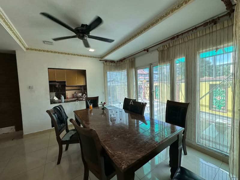 Bungalow for Sale in Setapak (Kuala Lumpur) - Ryan Ang - Dining Area - PropertyGuru.com.my