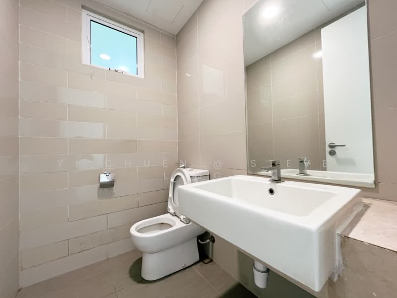 Kondominium untuk Disewa di Le Yuan Residence - Yi Chuen @ Steve Ling - Bathroom - PropertyGuru.com.my