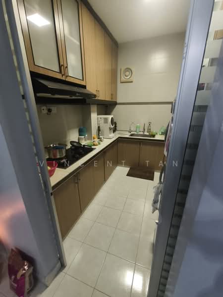 Pangsapuri untuk Dijual di Asia Heights - Vincent Tan - Kitchen - PropertyGuru.com.my