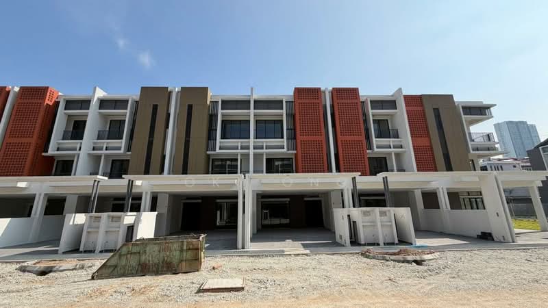 Rumah Teres untuk Dijual di Happy Garden (Kuchai Lama) - Oky Ong - Exterior - PropertyGuru.com.my