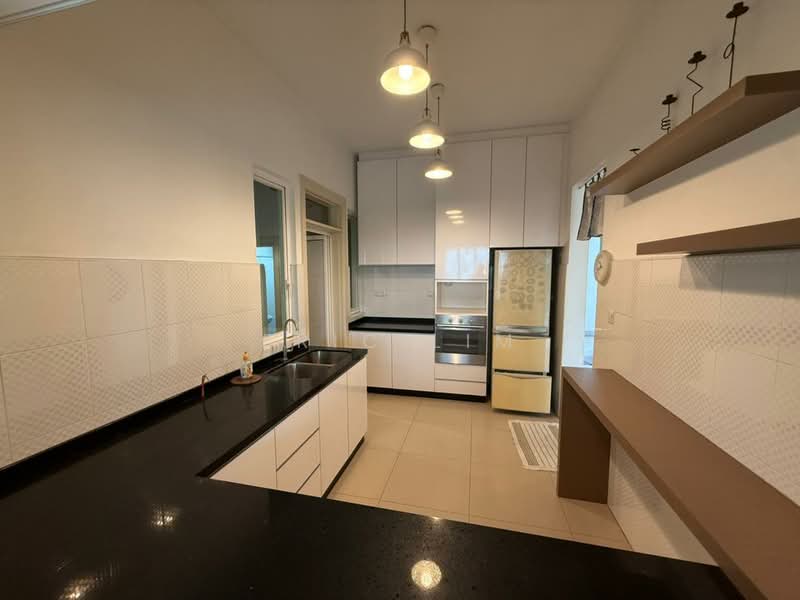 Kondominium untuk Dijual di Surian Residences - Eric Lim - Kitchen - PropertyGuru.com.my