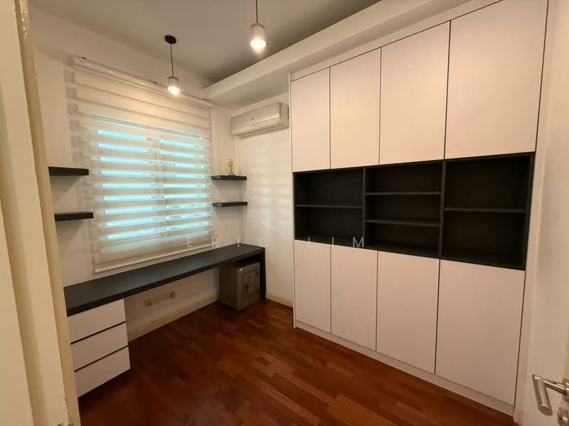 Kondominium untuk Dijual di Surian Residences - Eric Lim - Study - PropertyGuru.com.my