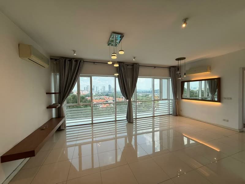 Kondominium untuk Dijual di Surian Residences - Eric Lim - Living Room - PropertyGuru.com.my