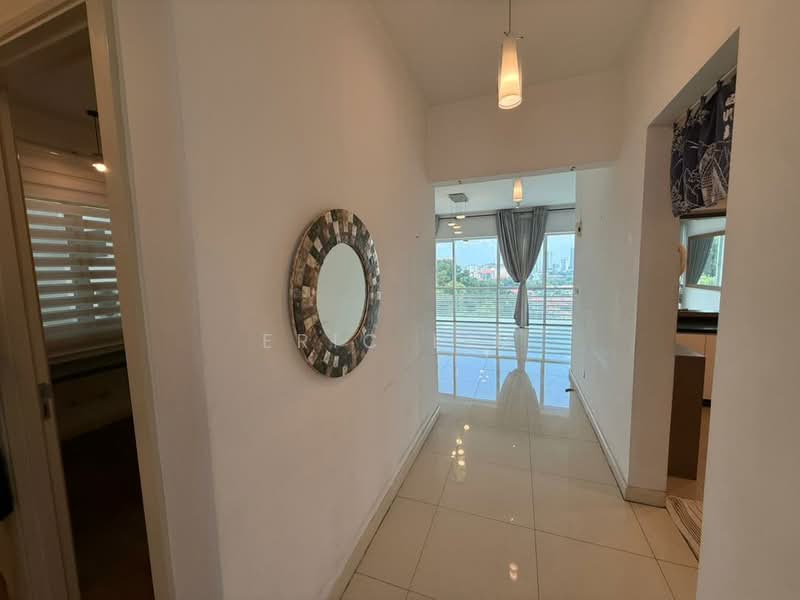 Kondominium untuk Dijual di Surian Residences - Eric Lim - Corridor - PropertyGuru.com.my