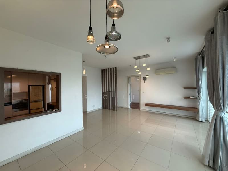 Kondominium untuk Dijual di Surian Residences - Eric Lim - Living Room - PropertyGuru.com.my