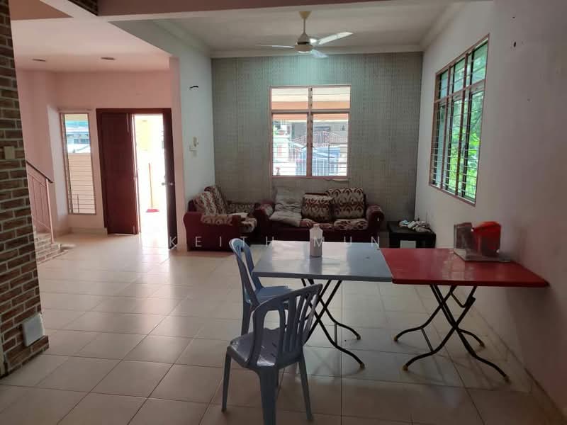 Rumah Berkembar untuk Dijual di Shah Alam (Selangor) - Keith Mun - Living Room - PropertyGuru.com.my