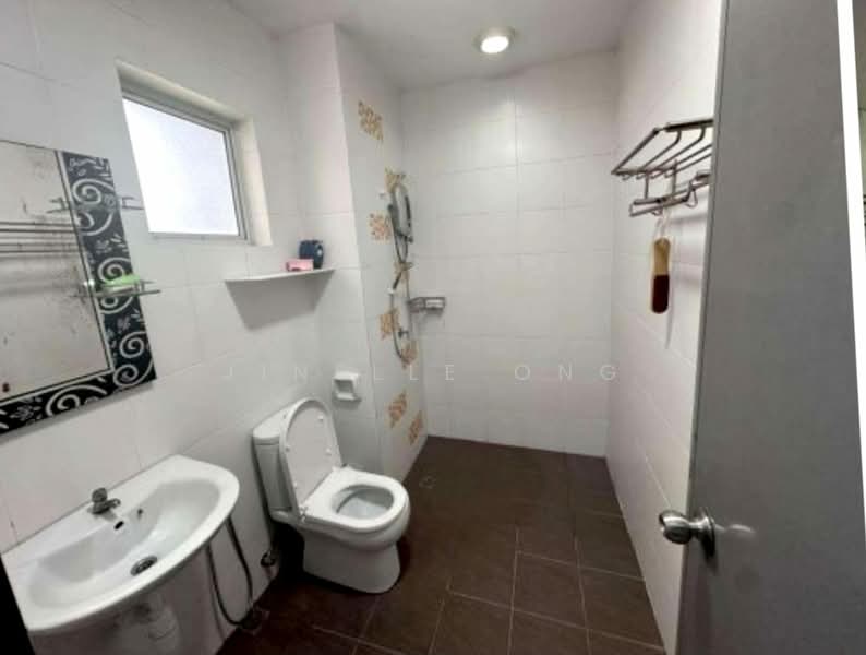 Pangsapuri untuk Disewa di One World 2 (1-Sky) - Jinelle Ong - Bathroom - PropertyGuru.com.my