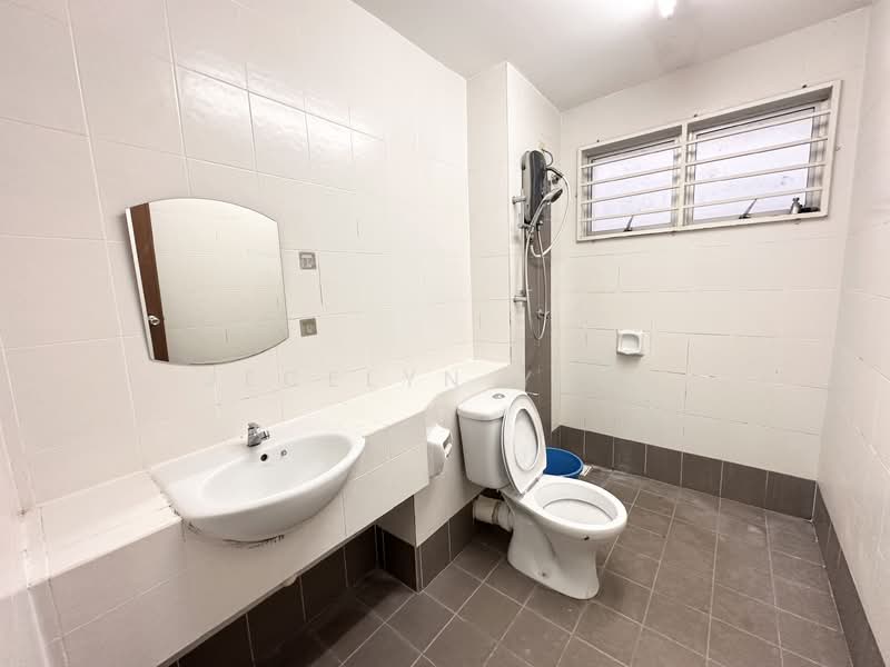 Rumah Teres 2 Tingkat untuk Dijual di Bandar Teknologi Kajang (Kajang) - Jecelyn Yeoh - Bathroom - PropertyGuru.com.my