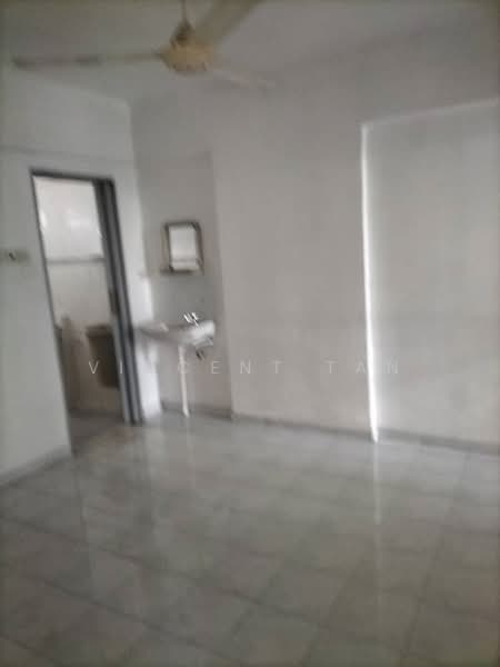 Pangsapuri untuk Disewa di Eastern Court - Vincent Tan - Interior - PropertyGuru.com.my