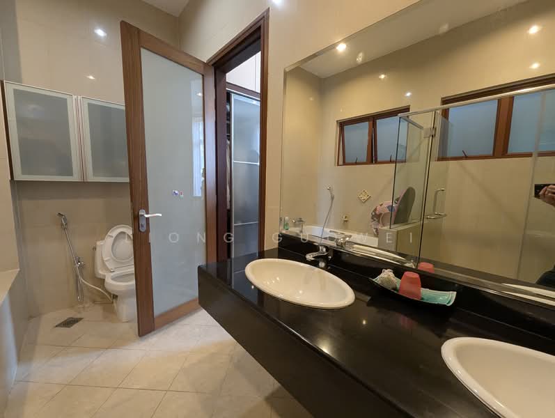 Semi-Detached House for Sale in Taman Sri Hartamas (Sri Hartamas) - Liong Guowei - Bathroom - PropertyGuru.com.my