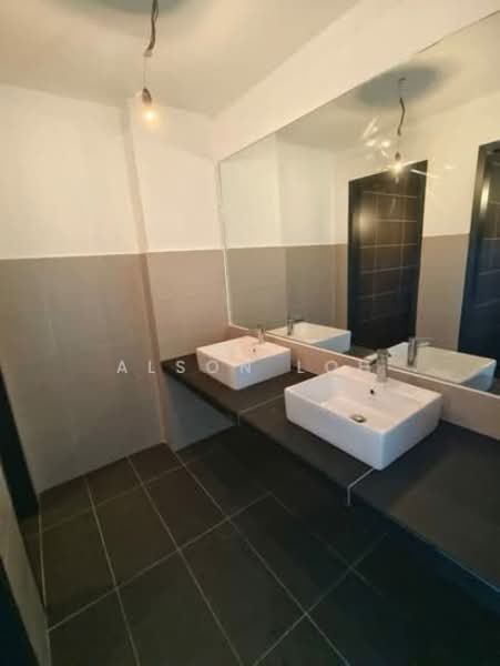 Pejabat untuk Disewa di Mutiara Central (Cheras) - Alson Loh - Bathroom - PropertyGuru.com.my